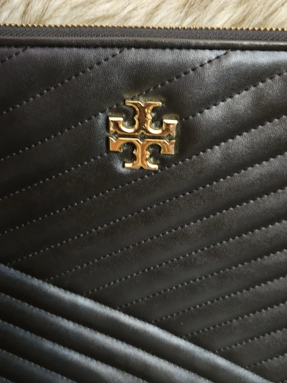 Tory Burch Quilted Leather Zip Pouch in Black with Gold Logo